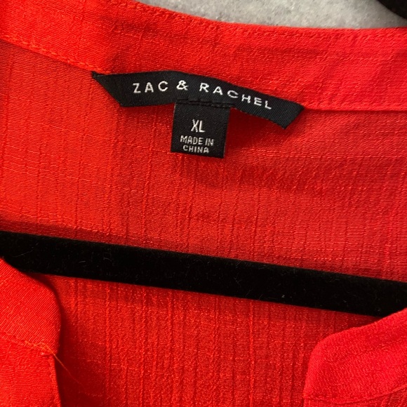 NWT Zac & Rachel Size XL Red Tie Front Roll Tab Sleeve Lightweight Flowy Top - Picture 9 of 13